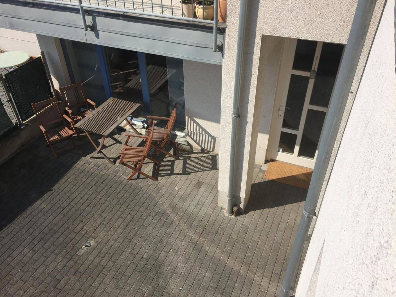 Ganze Wohnung, Apartment with Balcony in Wesseling, Rhein-Erft-Kreis