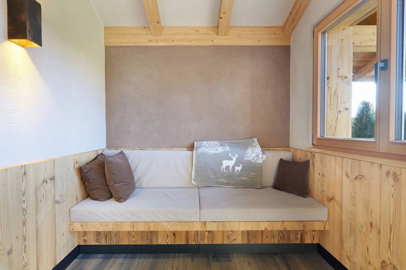 Chalet 'Hugo' con vistas a la montaña, piscina compartida y Wi-Fi in Verano, Alpes de Sarntal