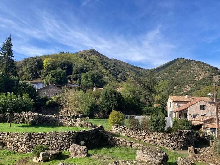 Location de vacances pour 3 personnes, avec vue et terrasse, animaux acceptés à Rosis