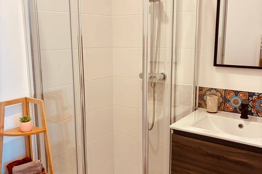 Entire apartment, L'explorateur - T2 Vierzon quartier hopital in Vierzon, Vierzon Region