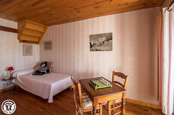 Location de vacances pour 5 personnes, avec jardin à Avèze - 4