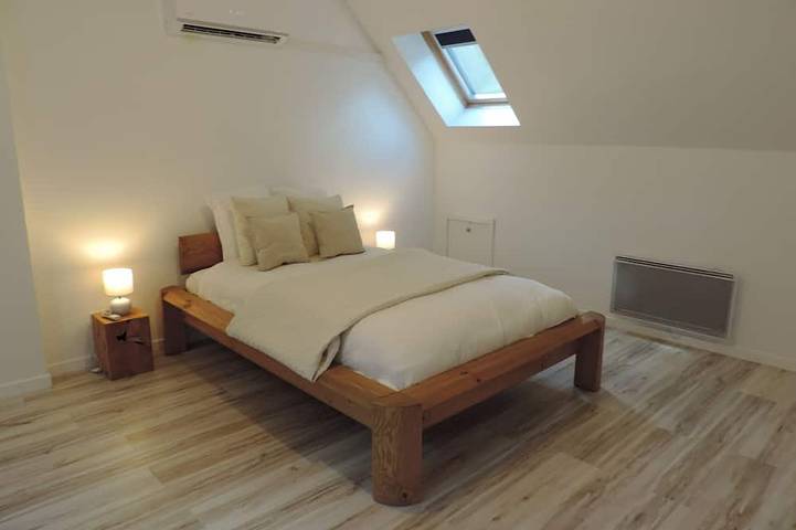 Domaine de la Brionnerie - New house with swimming pool in a wooded area in Sommecaise, Auxerre und Umgebung