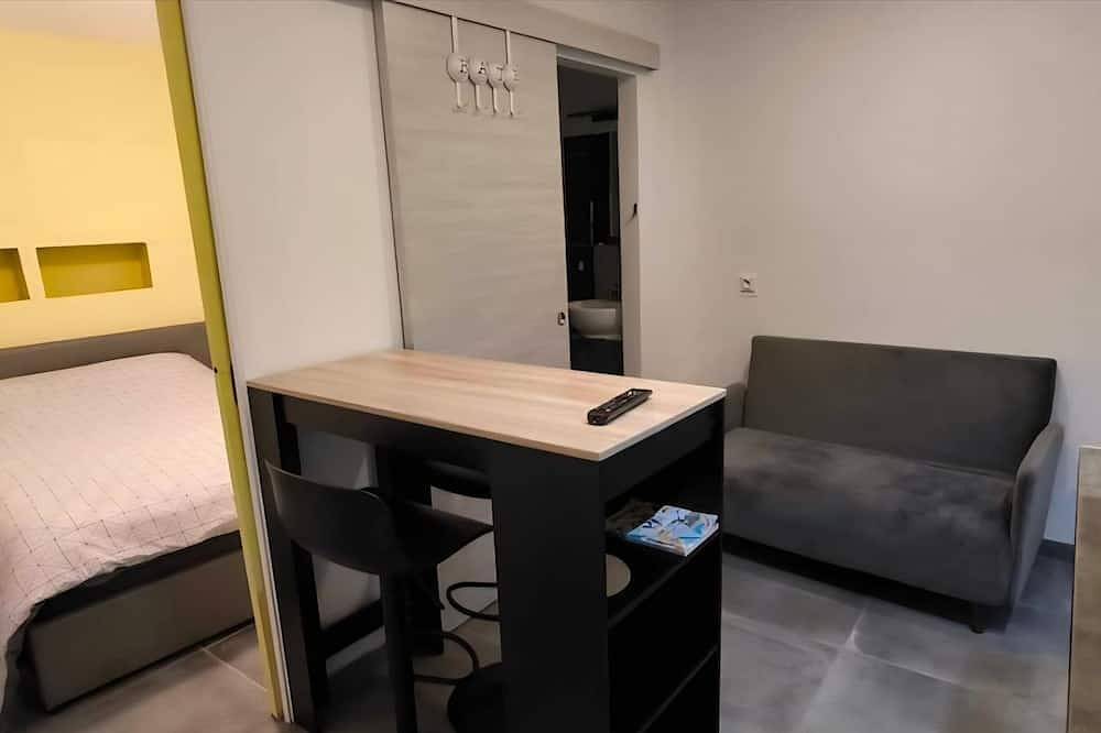 Appartement entier, Studio paisible in Saint-Cyprien (Loire), Montbrison