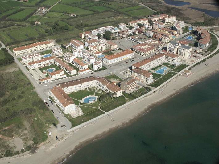 Ferienwohnung für 4 Personen, mit Terrasse und Pool, mit Haustier in Els Griells