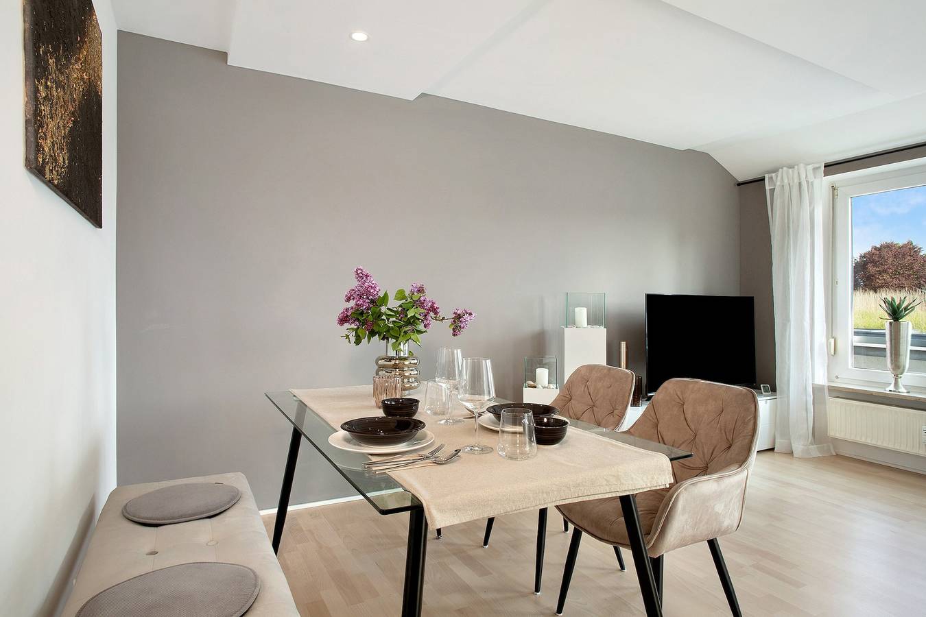 Ganze Wohnung, Ferienwohnung 'Römerpark Bergblick' mit Bergblick, Balkon, Tiefgarage und Wlan in Lindau, Bayerisch Schwaben