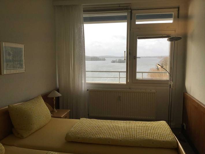 Ferienwohnung für 2 Personen, mit Balkon und Ausblick sowie Seeblick am Dieksee - 3
