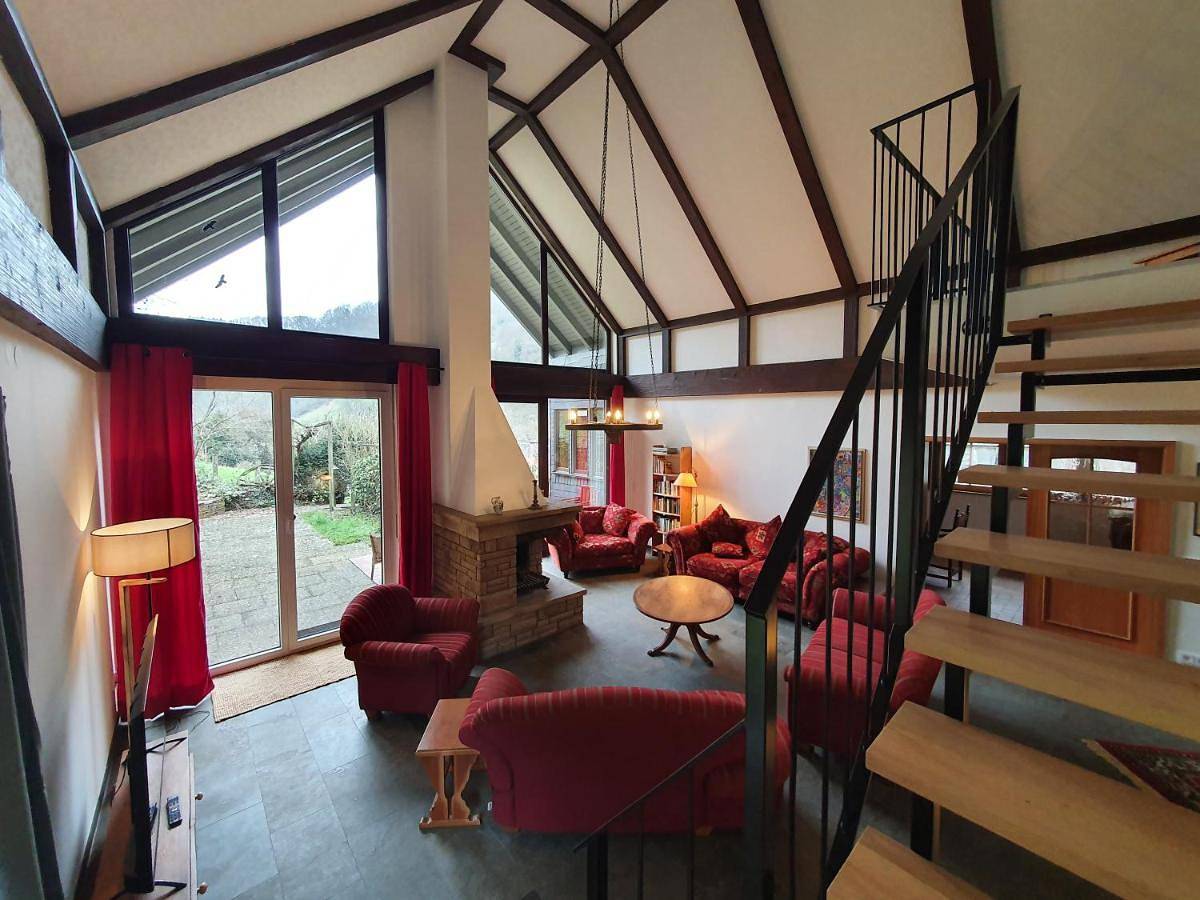 Großes Ferienhaus Sauerburgblick in Sauerthal, Taunus