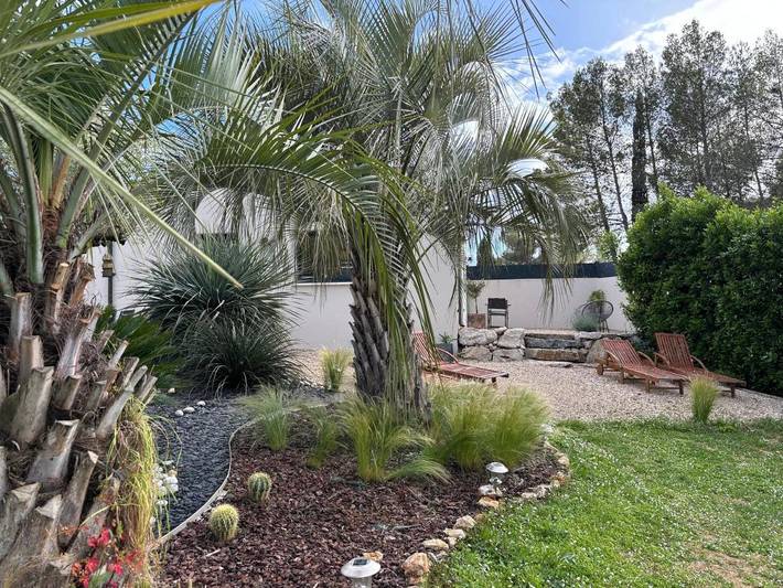 Location de vacances pour 4 personnes, avec jardin ainsi que piscine et vue à Prades-le-Lez - 4