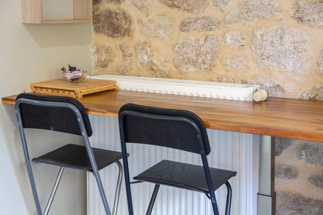 Studio entier, Studio « De La Vallée Du Stangala » avec terrasse privée et Wi-Fi in Ergué-Gabéric, Région de Quimper