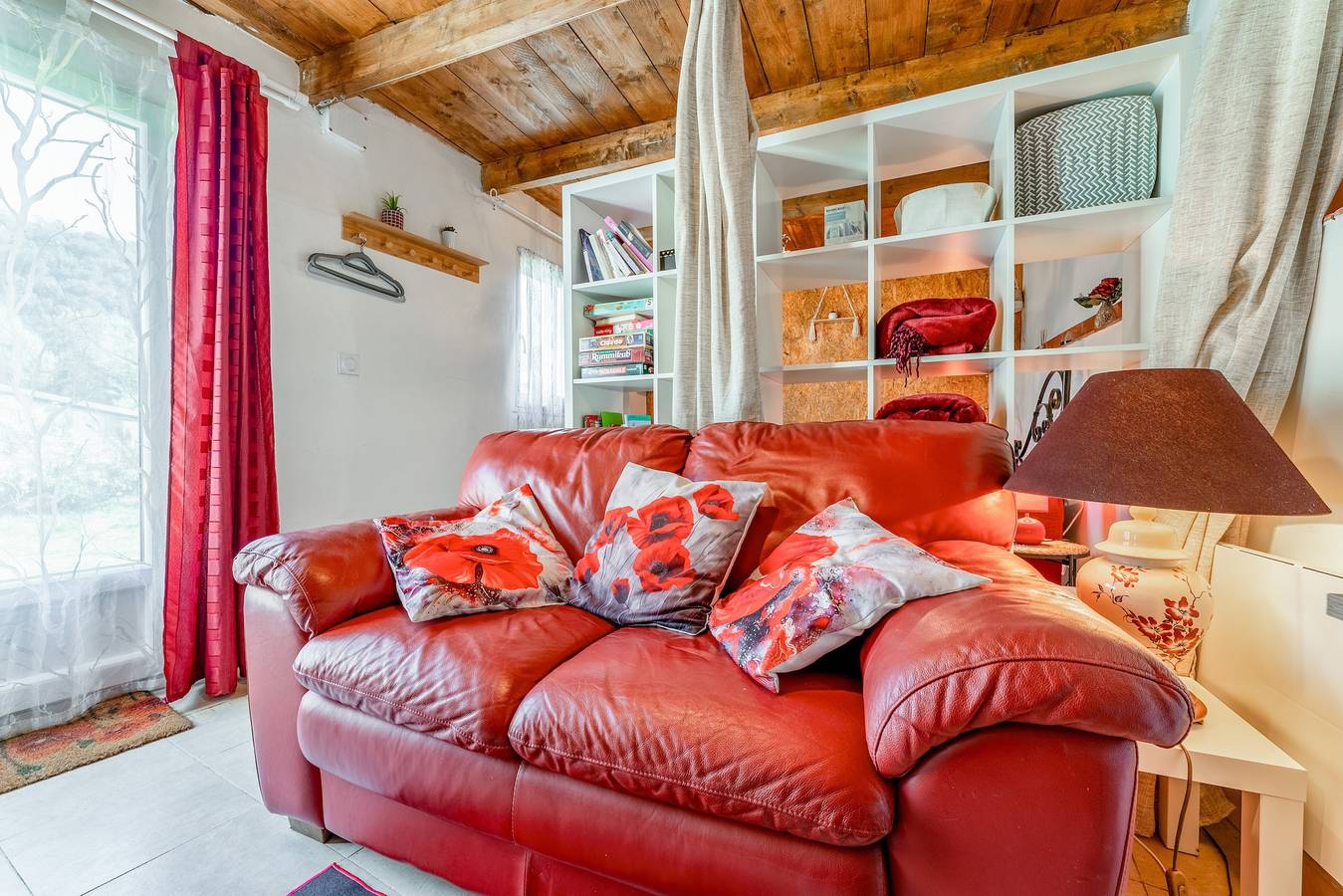 Gîte „Les Coquelicots“ mit Gemeinschaftspool, Wlan, Klimaanlage im Clos du Cèdre in Saint-Sébastien-d'Aigrefeuille, Cevennen