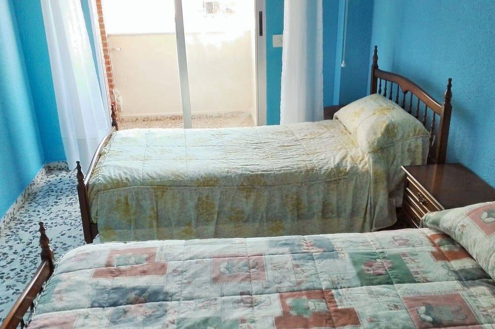 Entire apartment, Homerez - Apartment in Guardamar del Segura in Portico Mediterraneo, Guardamar del Segura