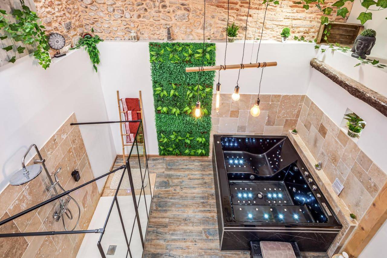 Appartement entier, Le loft de la Casa Cota-Balnéo Xxl in Rivesaltes, Côte méditerranéenne (France)