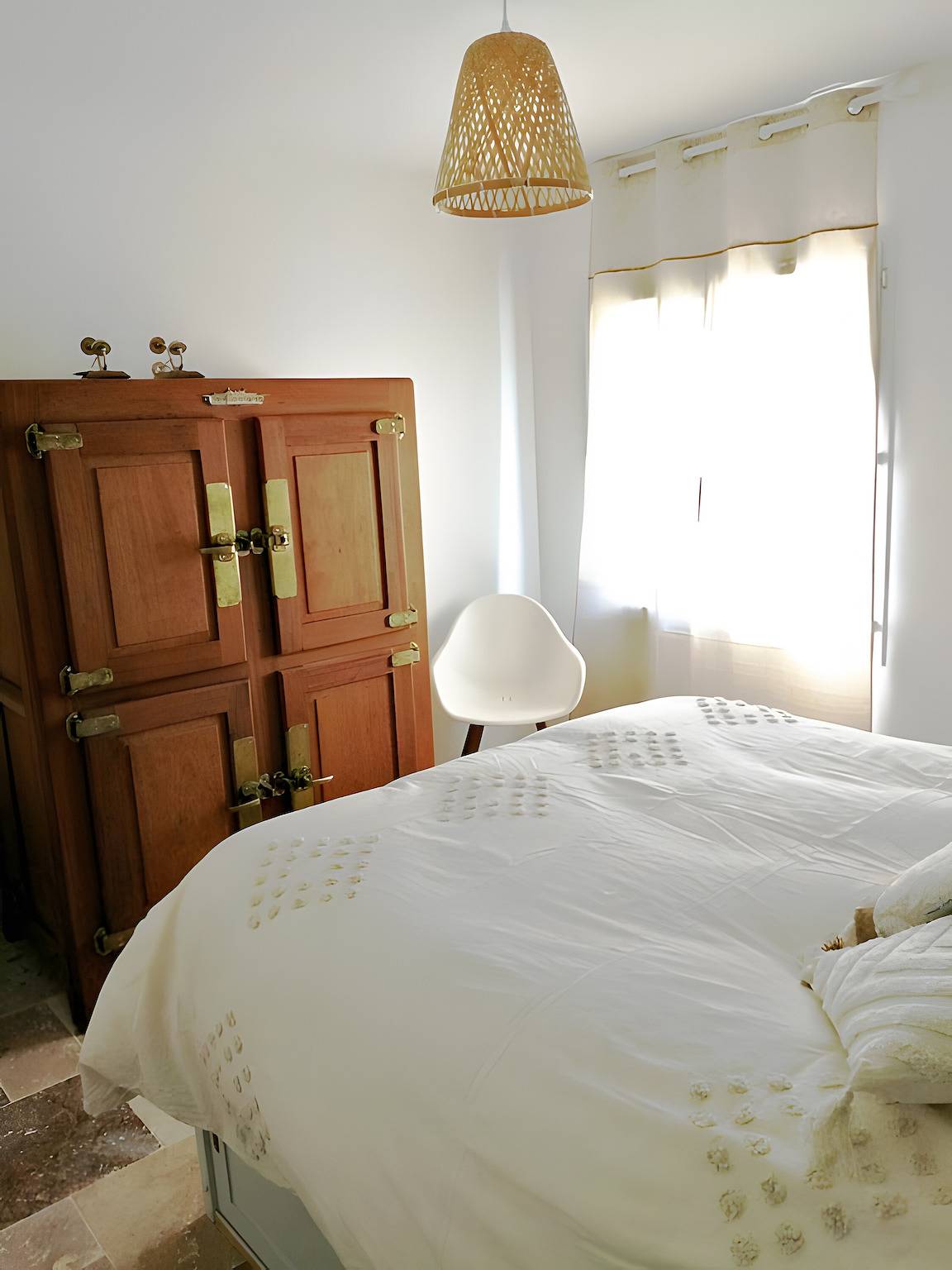 Entire apartment, Apartment 'Gîte La Pierre' with Wi-Fi in Saint-Médard-de-Mussidan, Périgord Blanc