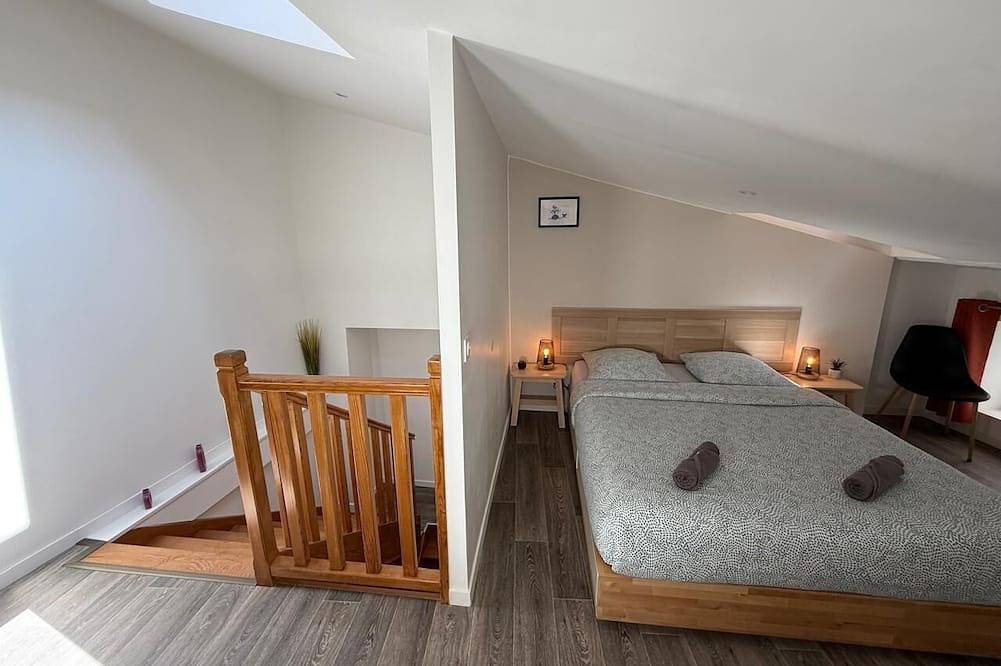 Appartement entier, L'endormi 3 - Hypercentre - 10min de Jaude Tout à pied in Clermont-Ferrand, Parc naturel régional des Volcans d'Auvergne