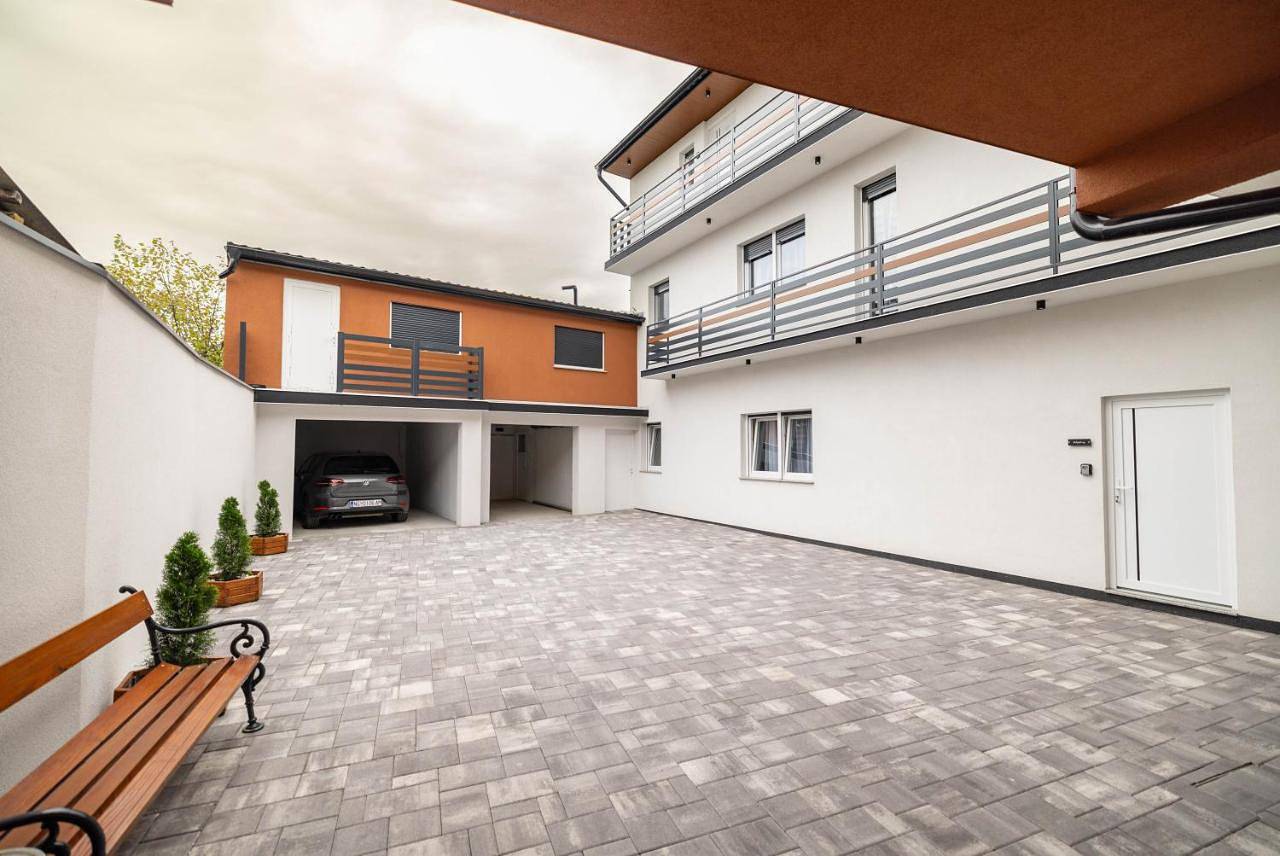 Appartement entier, Apartmani i sobe Kralj Zvonimir in Nova Gradiska, Brod-Posavina