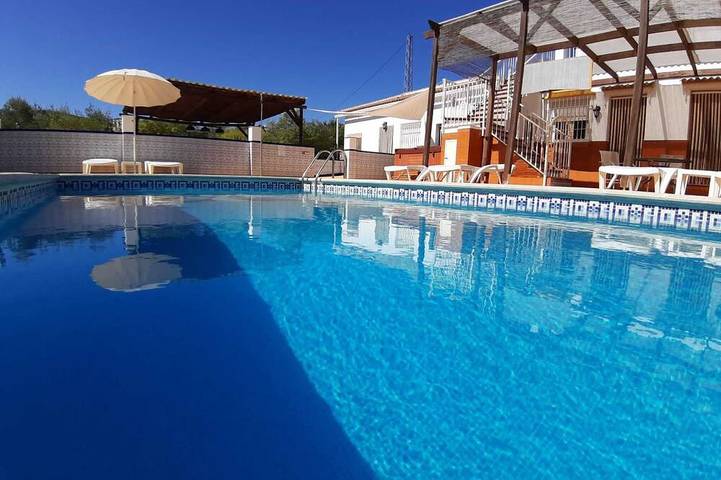 Villa pour 20 personnes, avec jacuzzi et jardin - 1