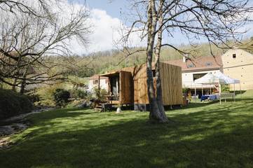 Tente pour 2 personnes, avec vue ainsi que terrasse et jardin dans Côte-d'Or