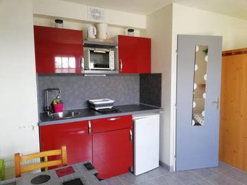 Gîte pour 2 personnes, avec jardin et vue dans Centre Equestre (Courseulles-sur-Mer)