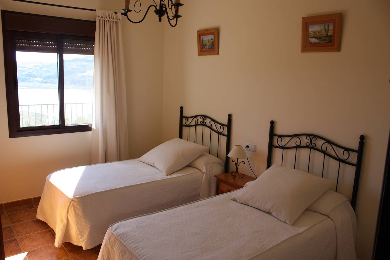 Alojamientos Huetor , casas de vacaciones en la naturaleza in Viñuela, Provincia de Málaga