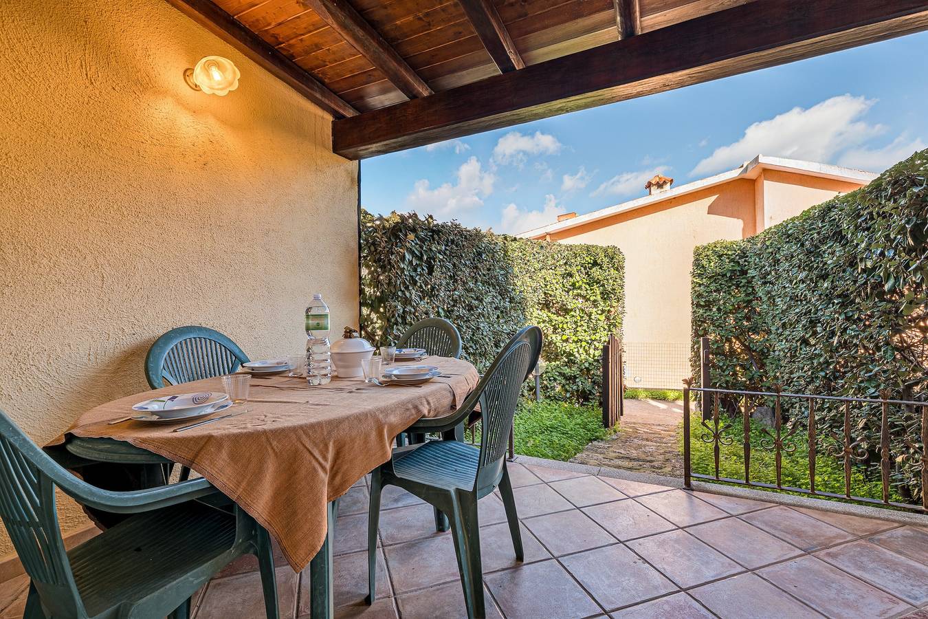 Holiday Home 'Villetta Lu Lioni' with Private Terrace, Private Garden and Air Conditioning in Lu Lioni, San Teodoro