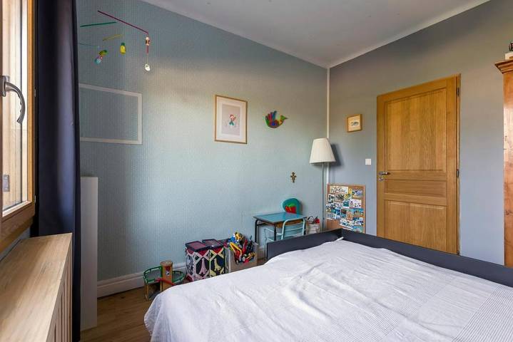 Location de vacances pour 8 personnes, avec Balcon et Terrasse ainsi que Jardin et Piscine à Sainte-Foy-lès-Lyon - 4