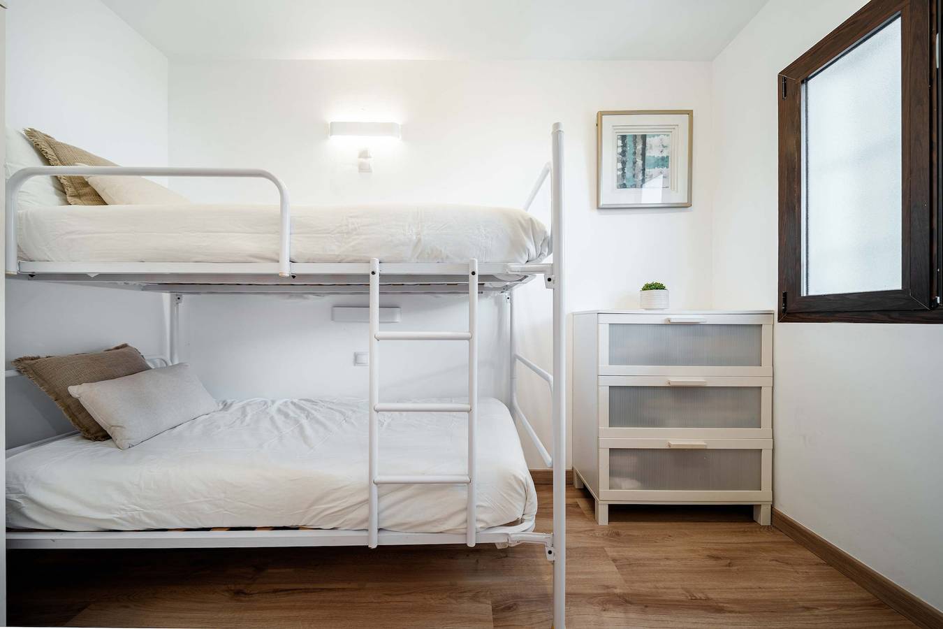 Apartamento entero, Apartamento de vacaciones para 5 personas con jardín in Marbella Este, Marbella