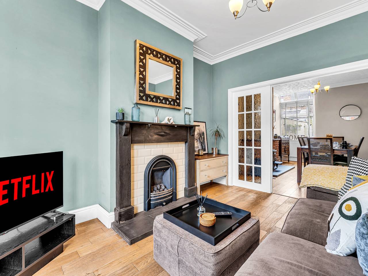Stoke Townhouse in Stoke-on-Trent, Midlands