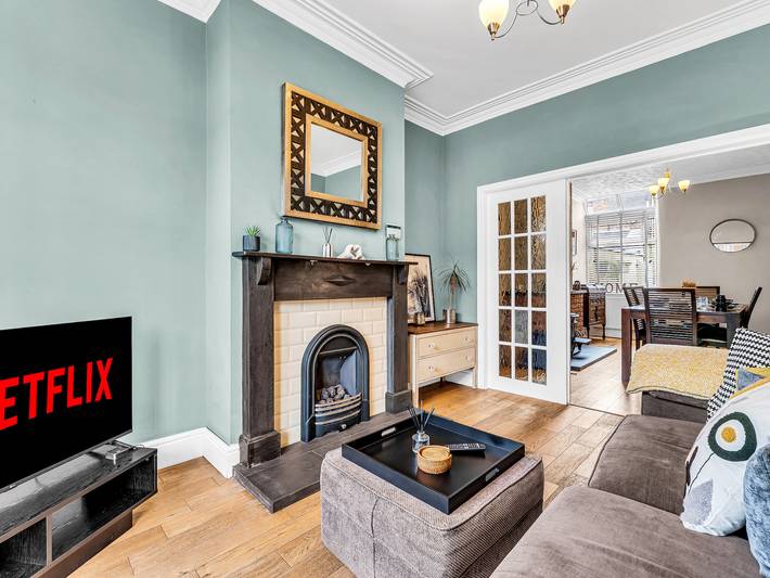 Stoke Townhouse in Stoke-on-Trent, Midlands