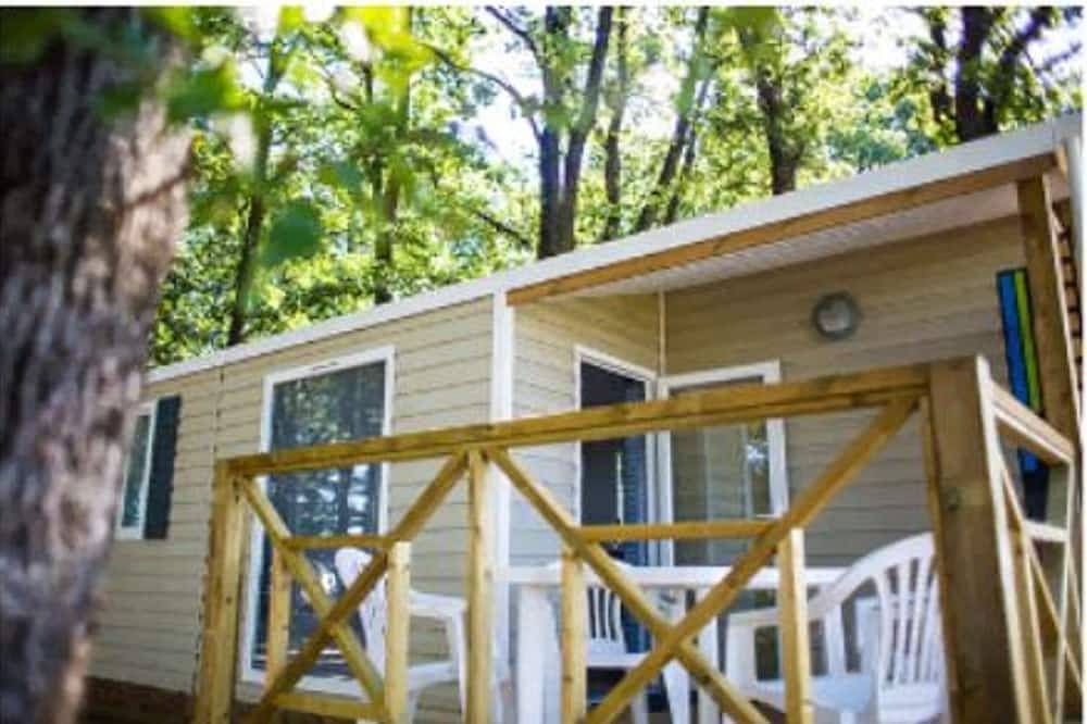 Rental of 2 bedroom mobile homes in Domazan, Nimes region