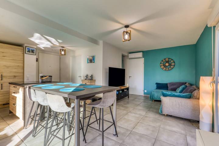 Illiade Room in Shared Villa with Pool and Terrace in Jacou, Medelhavskusten (Frankrike)
