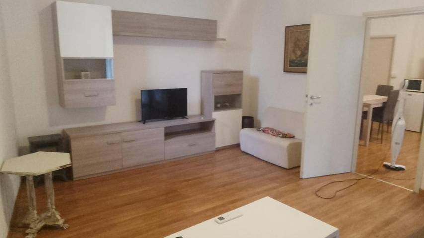 Gîte pour 4 personnes, avec terrasse à Campione d'Italia - 2