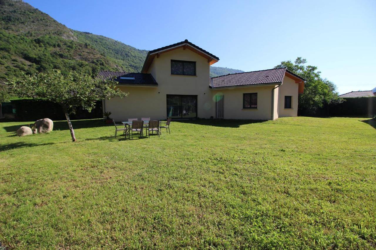 Three-Bedroom House in Val-de-Sos, Parc naturel régional des Pyrénées ariégeoises