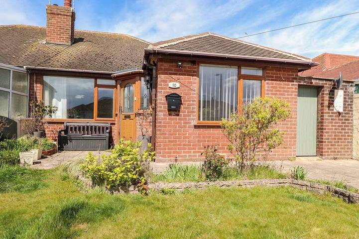 Bungalow for 5 people, with garden, with pets in Thornton-Cleveleys