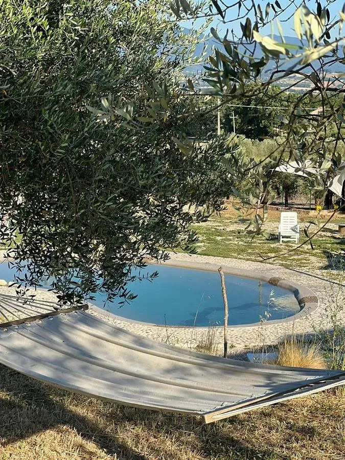 Casa de familia para 3 personas, con vistas además de jardín y piscina - 1