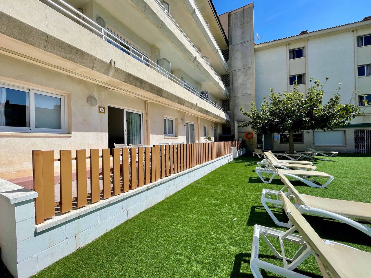 Ganze Wohnung, Modernes Apartment mit Terrasse, nahe beim Strand in L'Estartit in l'Estartit, Estartit