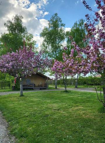 Location de vacances pour 4 personnes, avec jardin à Les Ancizes-Comps