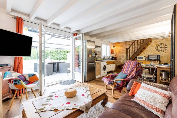Casa de vacaciones "Gite Senguinous 1" con piscina compartida, terraza privada y Wi-Fi in Lesparre-Médoc, Parque natural regional del Médoc