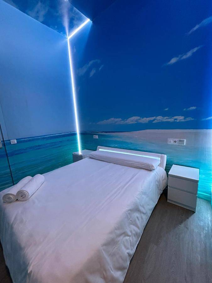 Queen Room in Madrid, Madrid Province