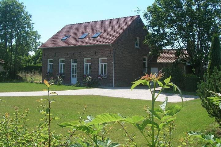 Gîte pour 9 personnes, avec jardin