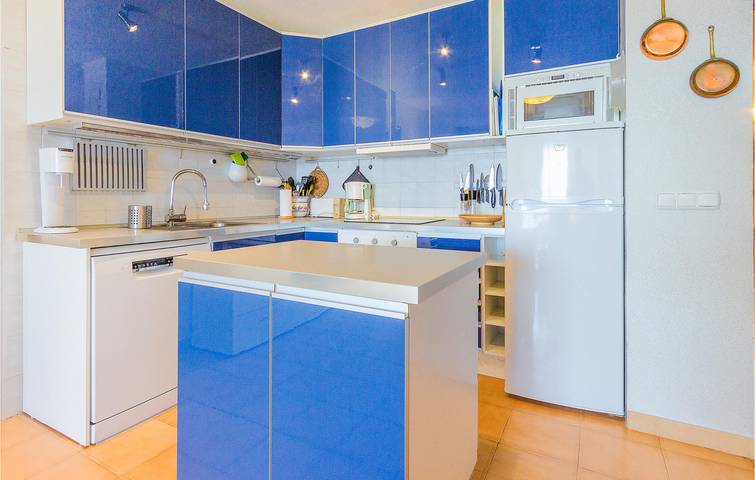 Ganze Ferienwohnung, Gemütlicher Rückzugsort am Meer: Strand 100m | Parkplatz, TV, Terrasse in Benidorm, Costa Blanca