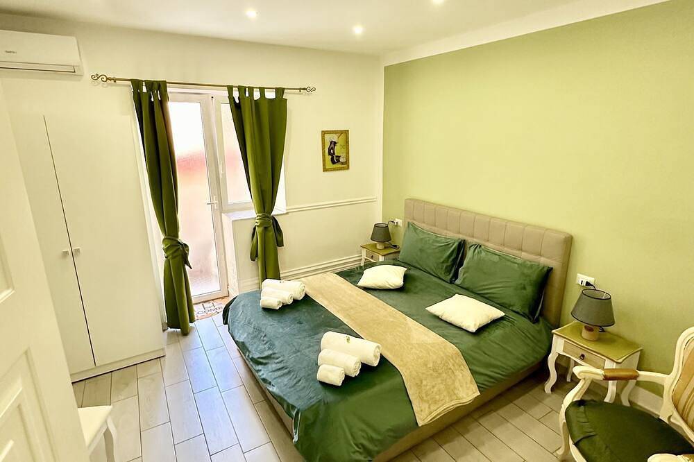Amazing studio for 2 people in the Heart of Naples 2V in Nápoles, Provincia de Nápoles