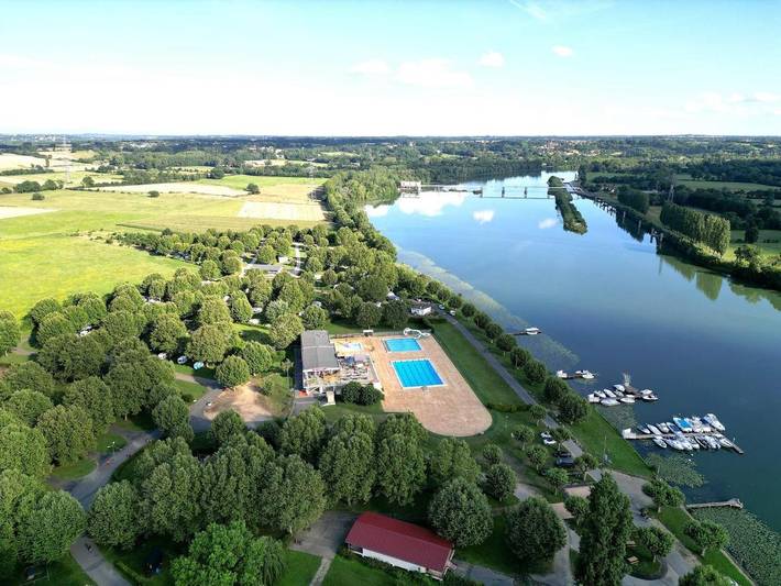 Camping pour 2 personnes, avec Terrasse ainsi que Jardin et Vue