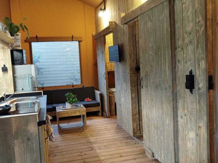 Camping para 5 personas, con piscina y jacuzzi - 1