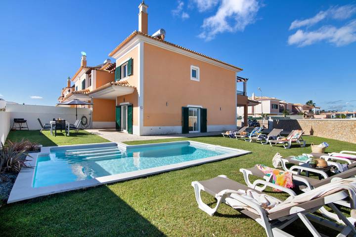 Villa para 8 pessoas, com Varanda e Jardim em Algoz