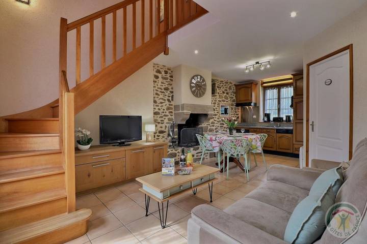 Gîte pour 4 personnes, avec jardin et terrasse à Saint-Méloir-des-Ondes - 3