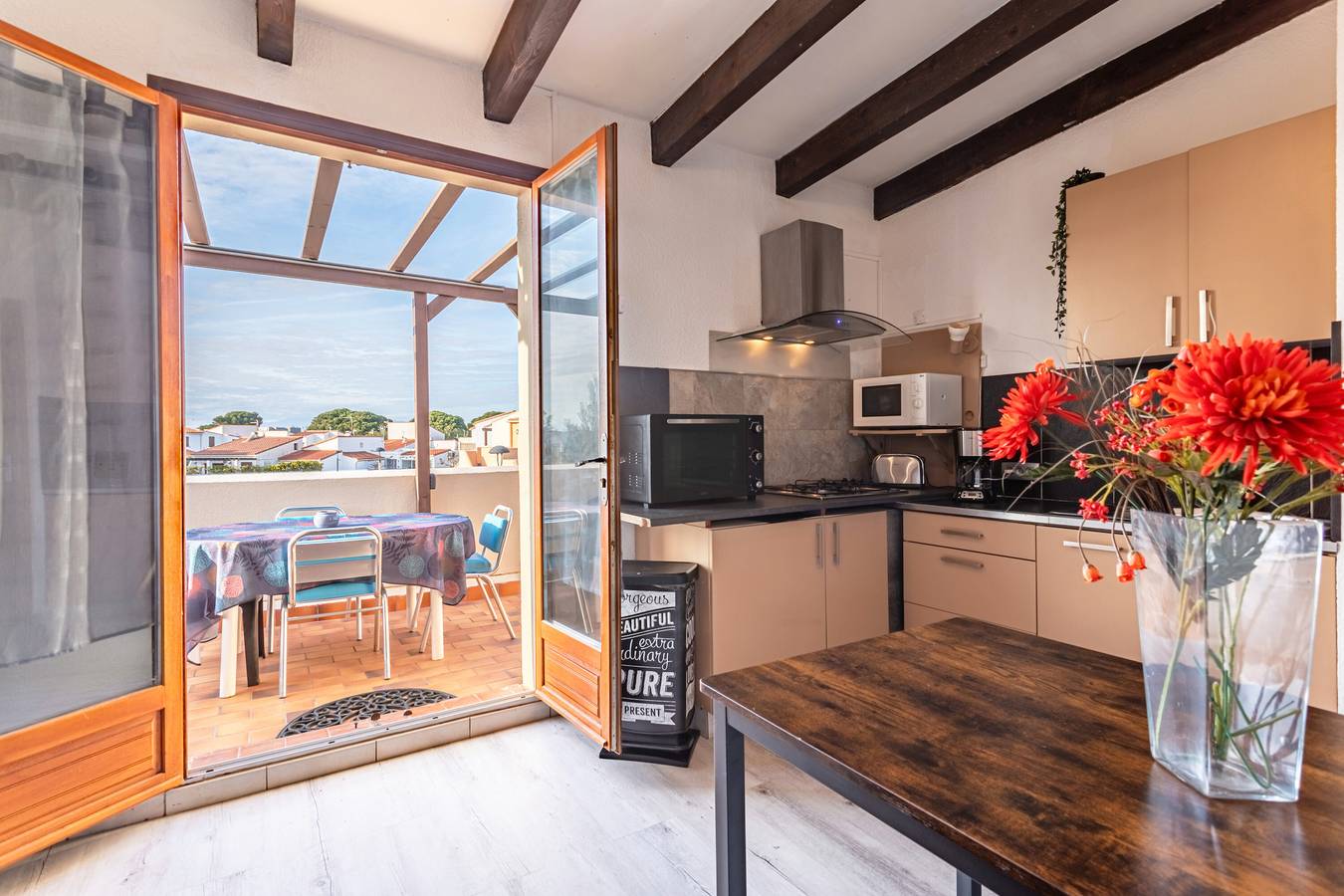 Ganze Wohnung, Ferienwohnung 'Les Sablons' mit Bergblick, privater Terrasse und Klimaanlage in Port Leucate, Leucate