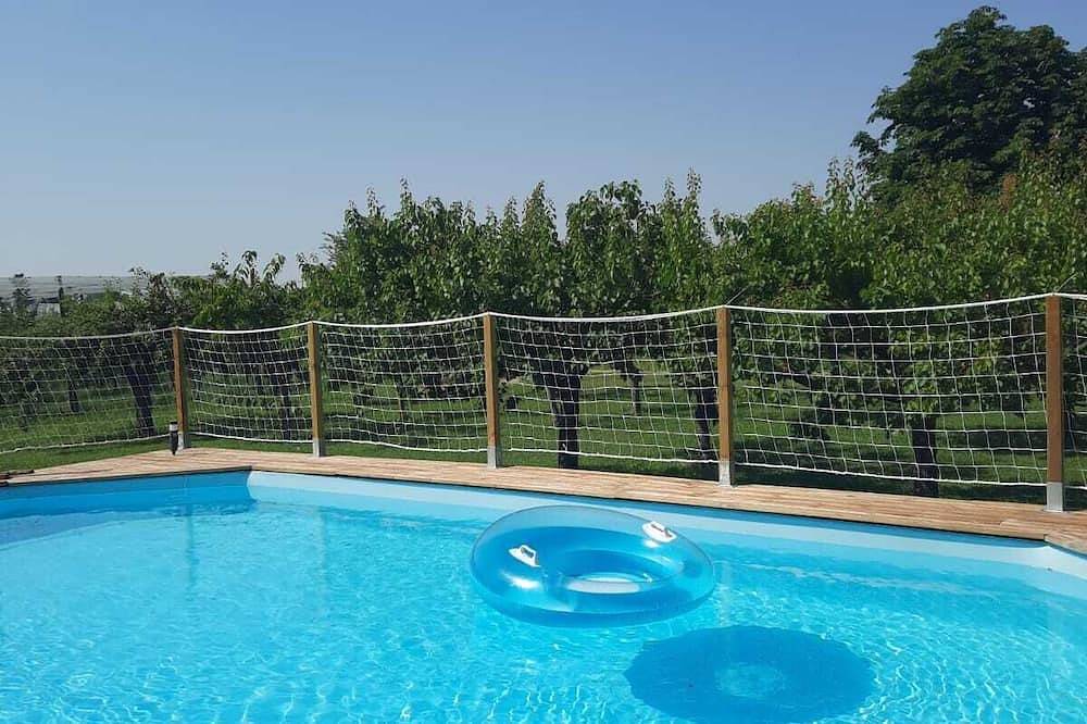 Charming 18th-century farmhouse in Althen-des-Paluds, Vaucluse