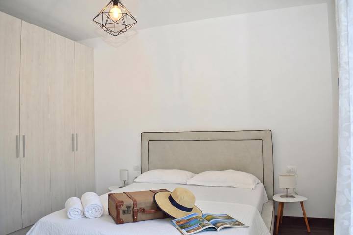 Lalzit Bay Dream Villa in Ishëm, Albanien