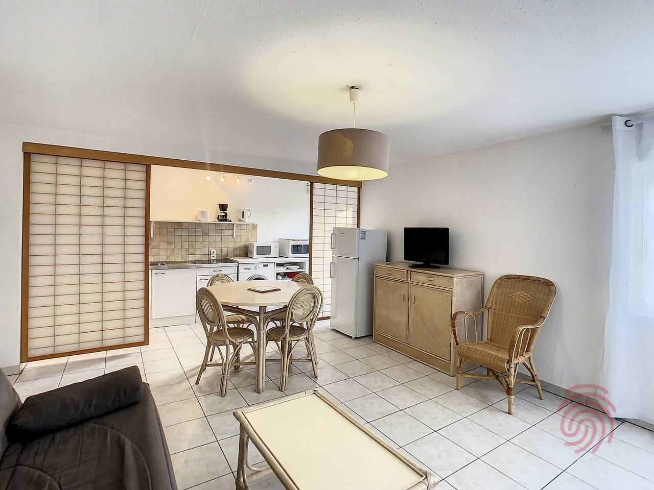 Ganze Wohnung, F2-Wohnung in Lamalou, Terrasse, Wlan, Haustiere erlaubt, nahe Zentrum & Thermen in Lamalou-les-Bains, Béziers und Umgebung
