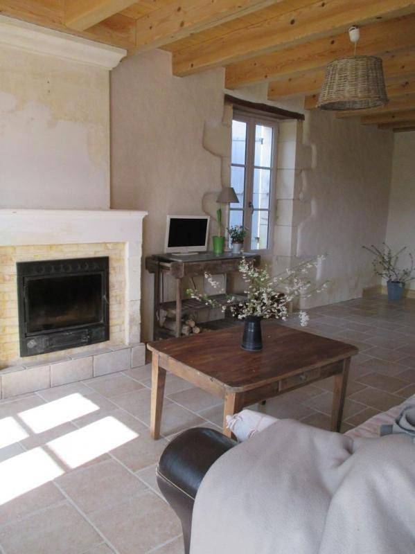 Location de vacances pour 4 personnes, avec Terrasse ainsi que Jardin et Vue à Saint-Savinien - 2